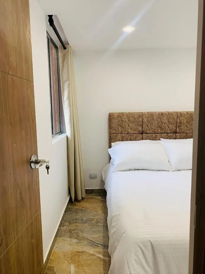 Alquiler Apartamento En Bogota Cerca Al Aeropuerto-Colibri Dorado-By-Wonderlust Apartment